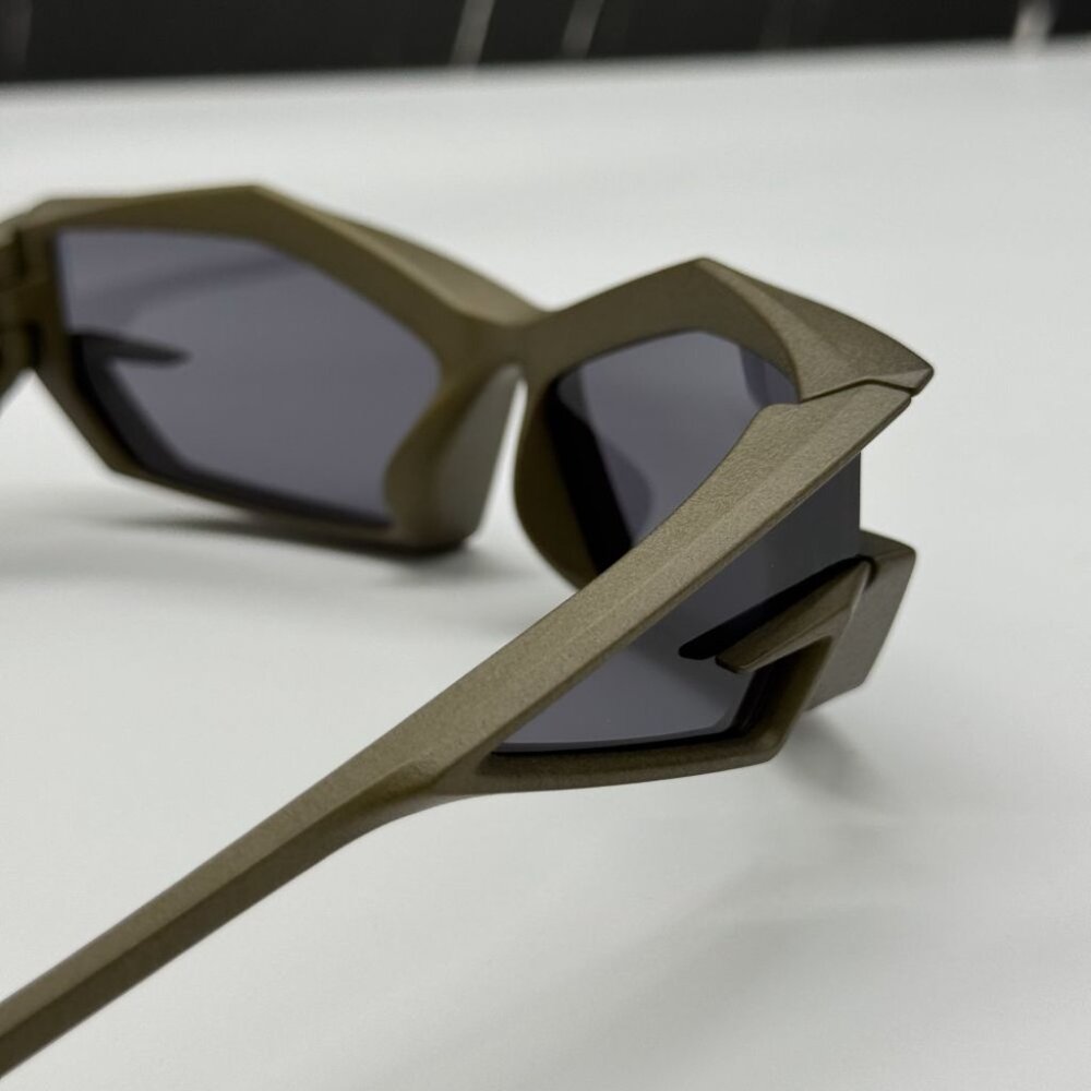 NEW GV40049I 97A GIVENCHY SUNGLASSES  MATTE DARK GREEN UNISEX EYEWEAR GIVENCHY - Picture 8 of 13
